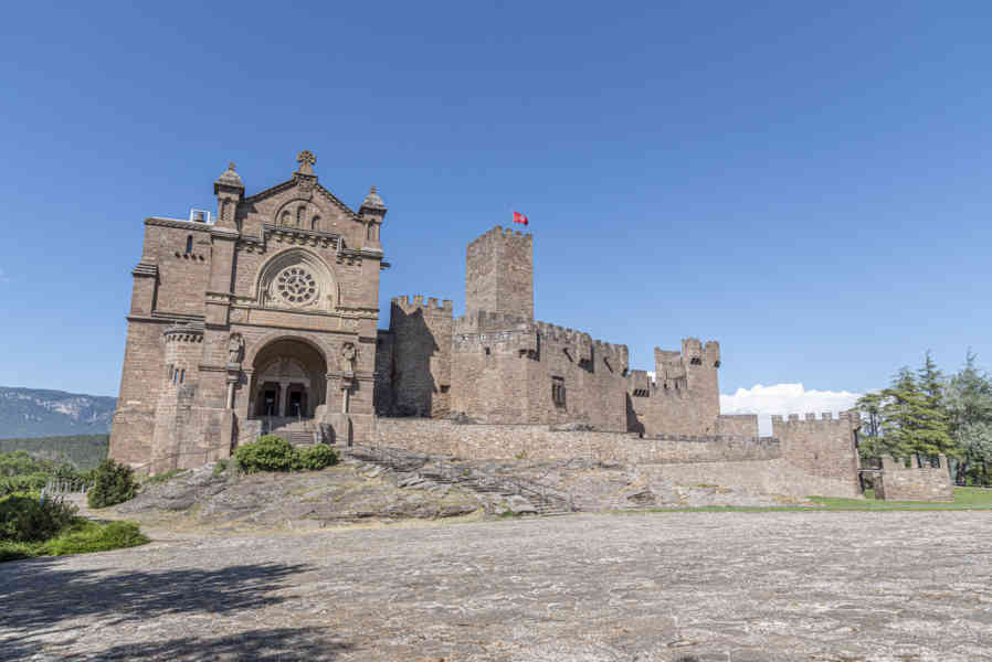 Reyno de Navarra - Javier 04 - castillo de Javier.jpg